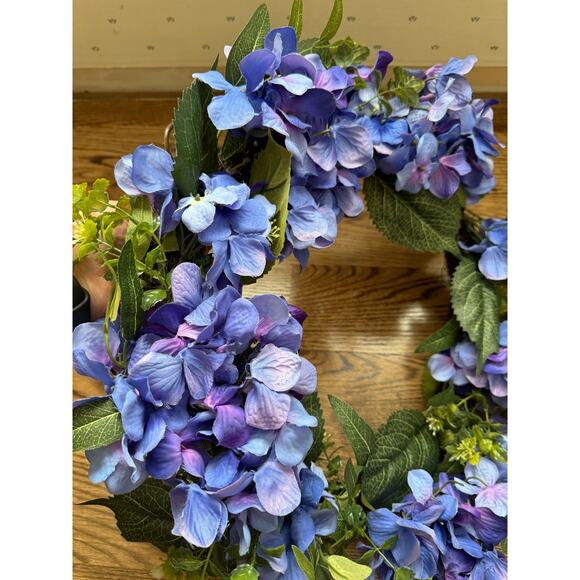 ASHLAND NWT Hydrangea Door Wreath - Picture 2 of 4